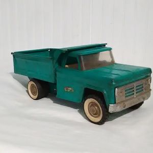 FINAL SALE!! Vintage 1966 Structo Metal Truck